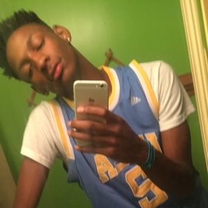 Meet your Posher, Elijah